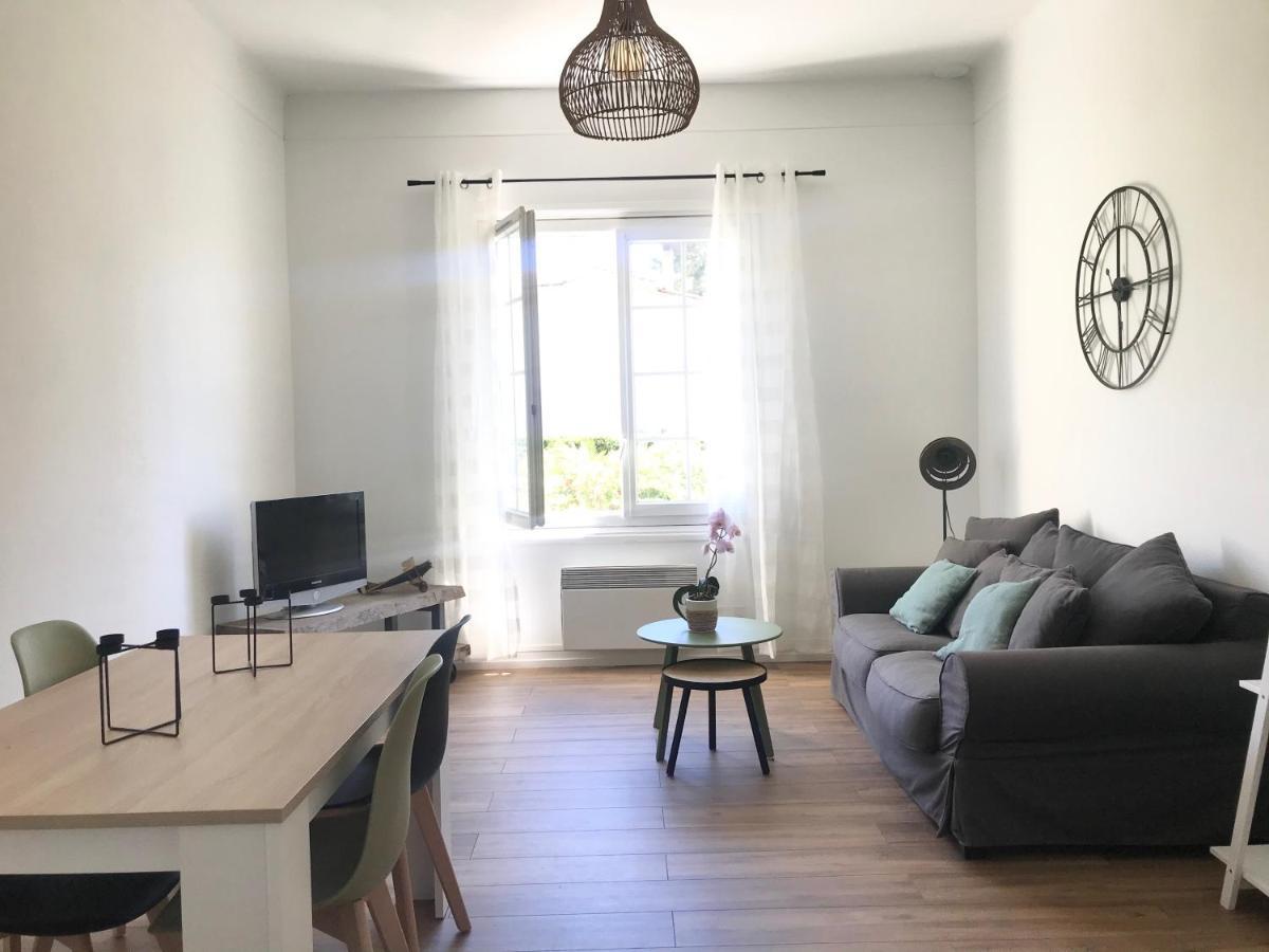 Grand F2 Quartier Les Plaines, Boulouris Proche Mer Et Port Santa-Lucia Saint-Raphaël Exterior foto